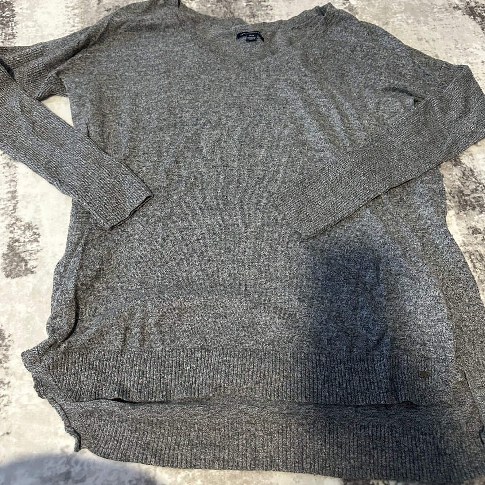 🤍 American Eagle Outfitters Charcoal Knit Sweater 🤍